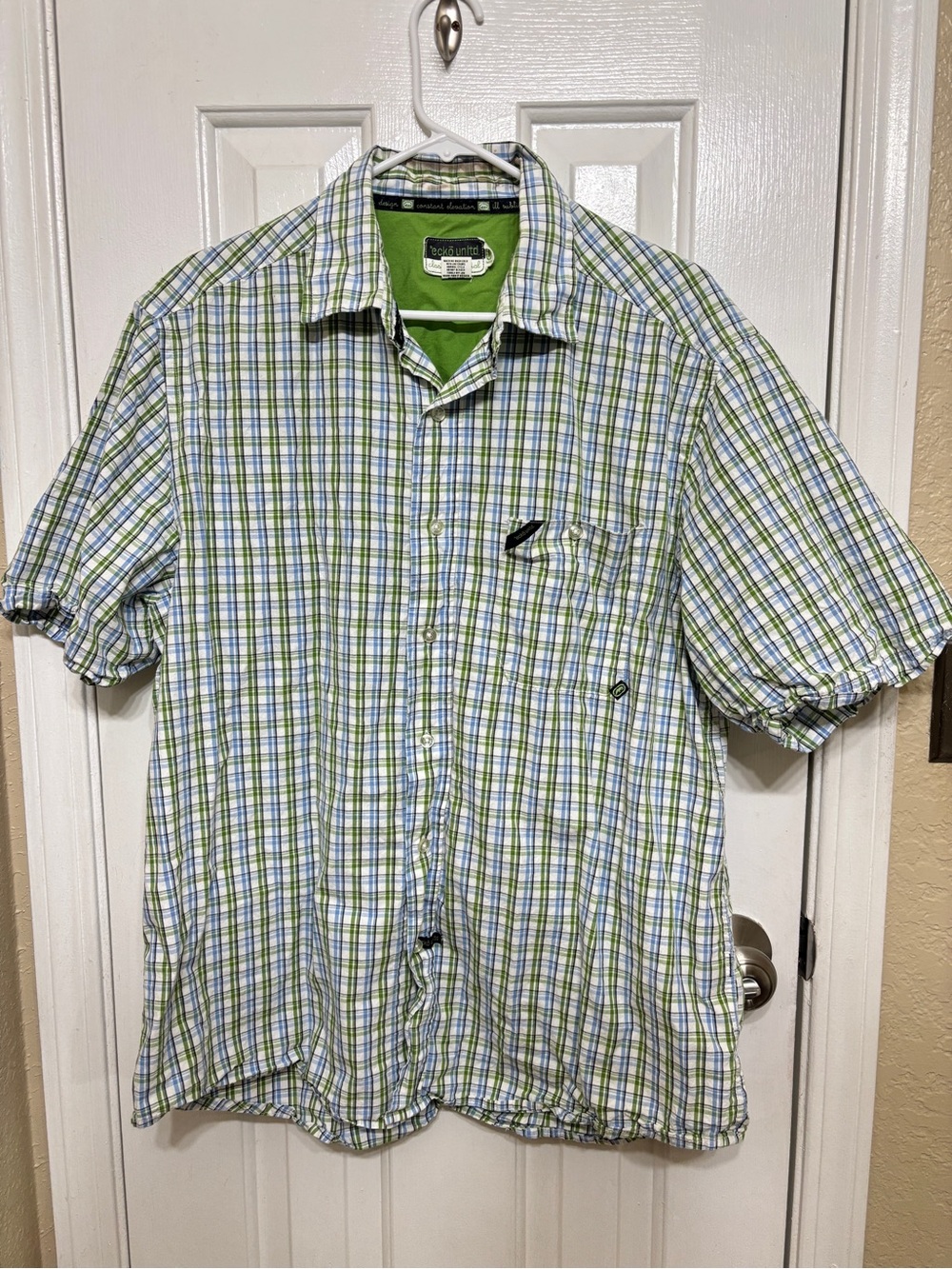 Ecko Unltd Button Up Shirt Mens Size XL Green Plaid Short Sleeve
